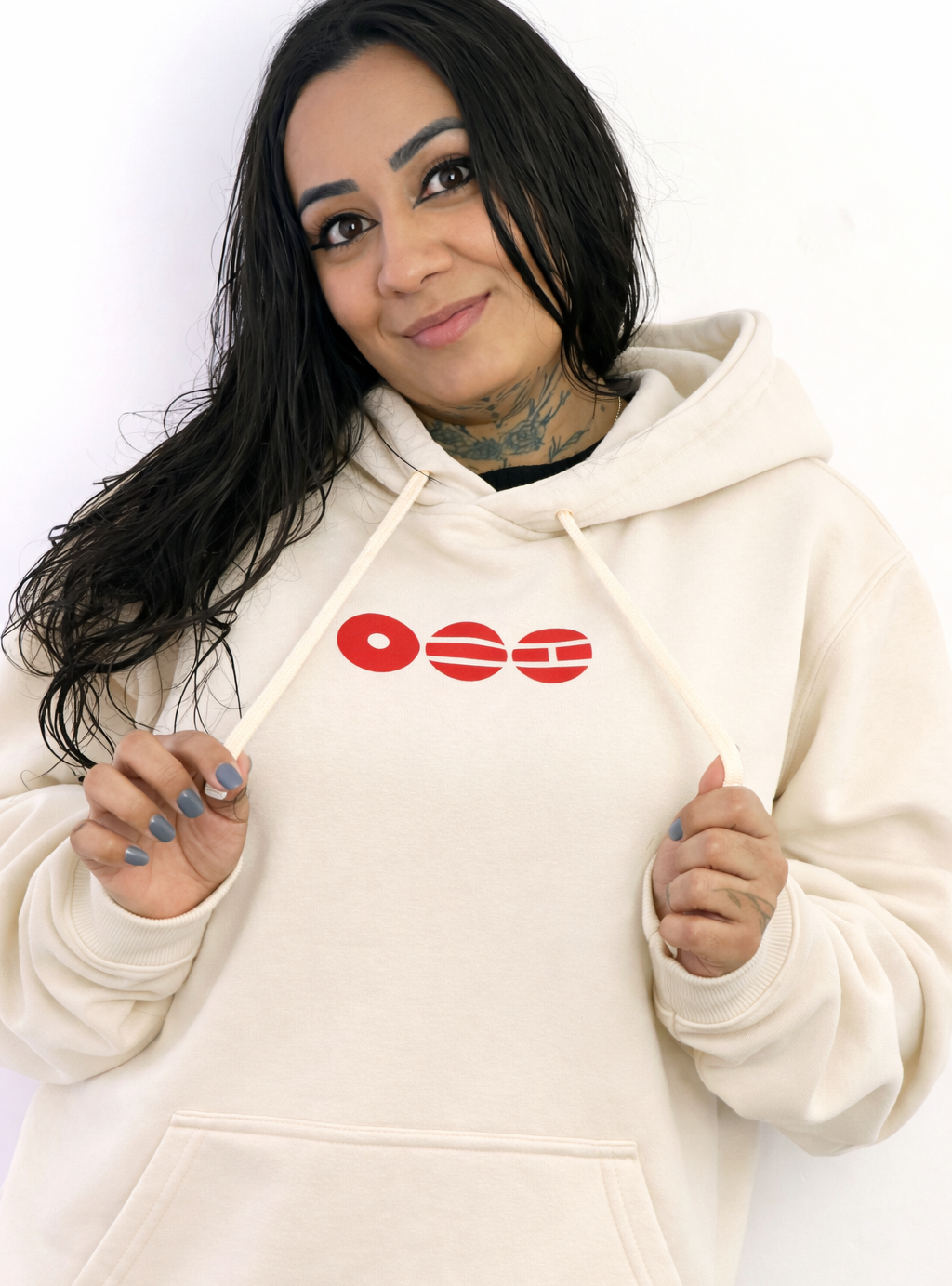 NUEVO BUZO MARFIL TOUR BTS 2026