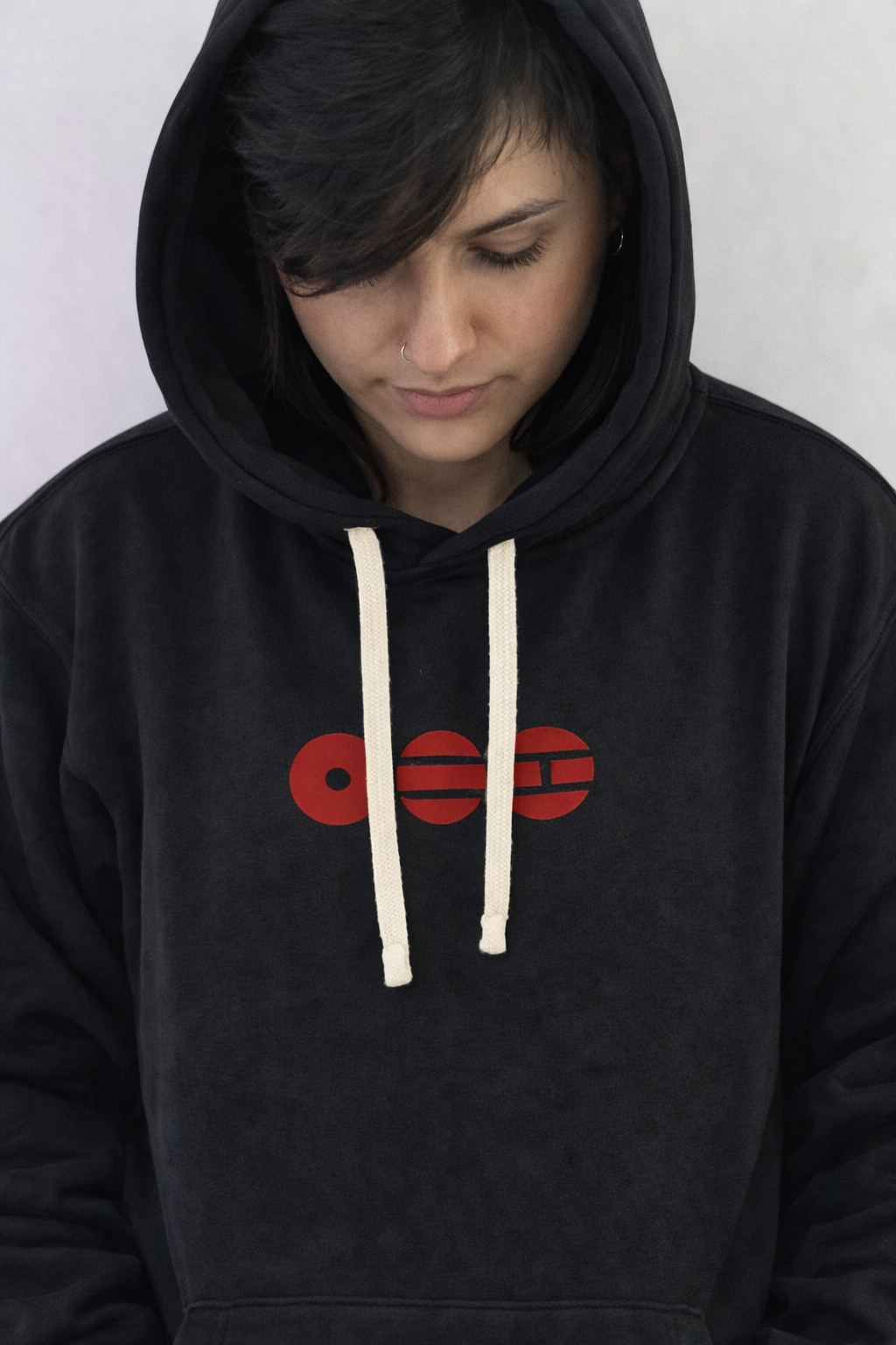 NUEVO BUZO NEGRO TOUR BTS 2026